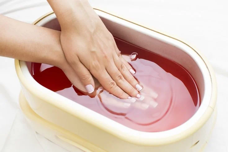 Paraffin Manicure image